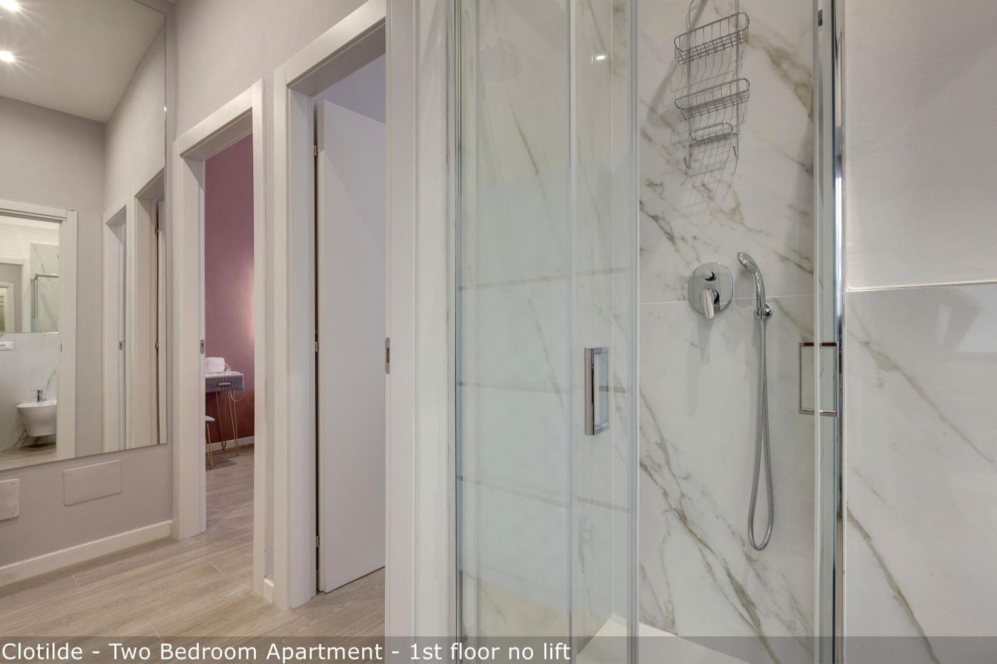 Tamara & Clotilde Apartments By Mamo Florens Rum bild