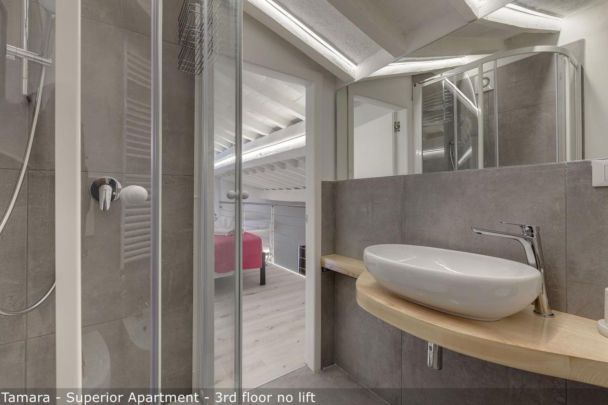 Tamara & Clotilde Apartments By Mamo Florens Rum bild