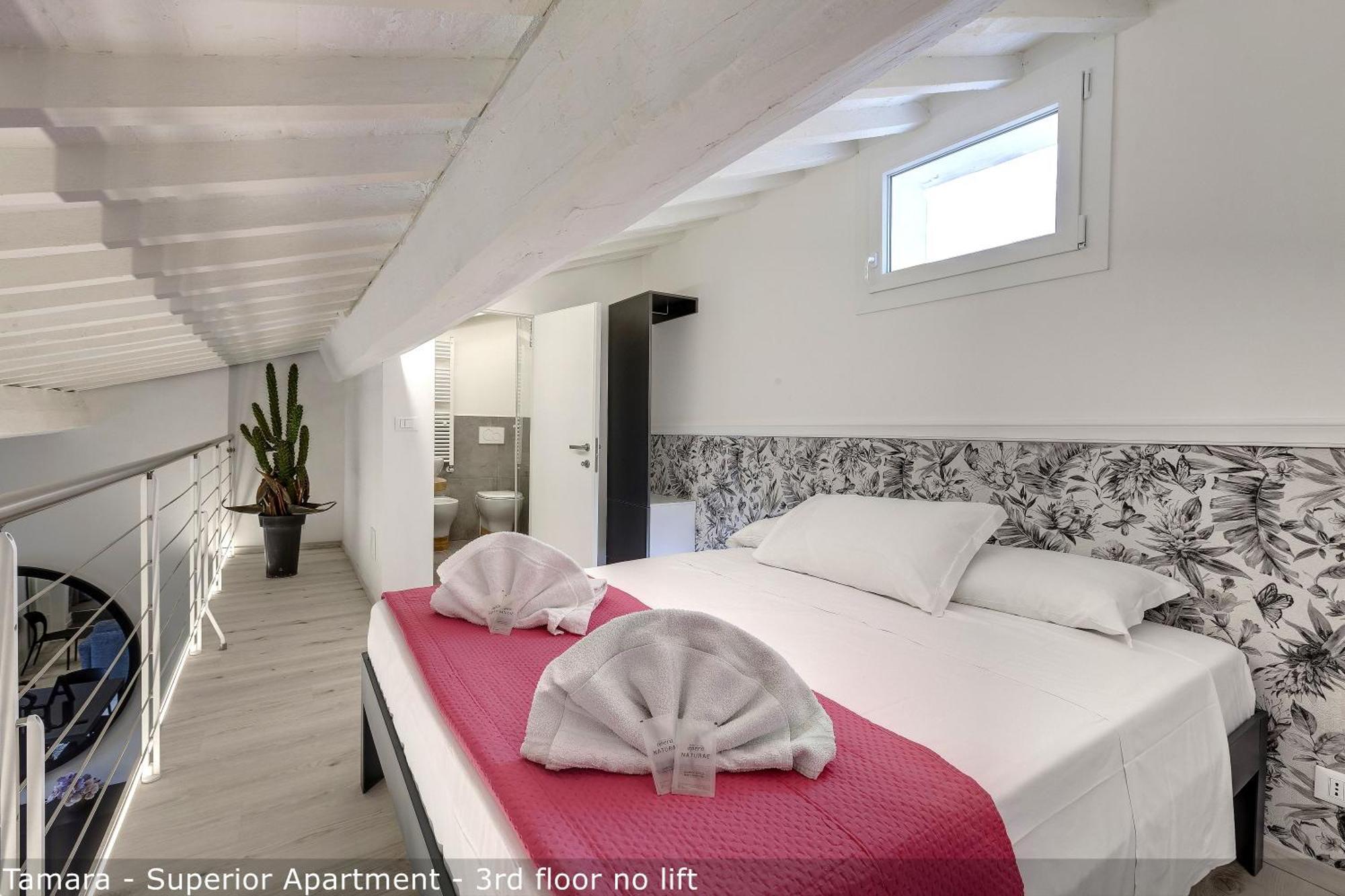 Tamara & Clotilde Apartments By Mamo Florens Exteriör bild