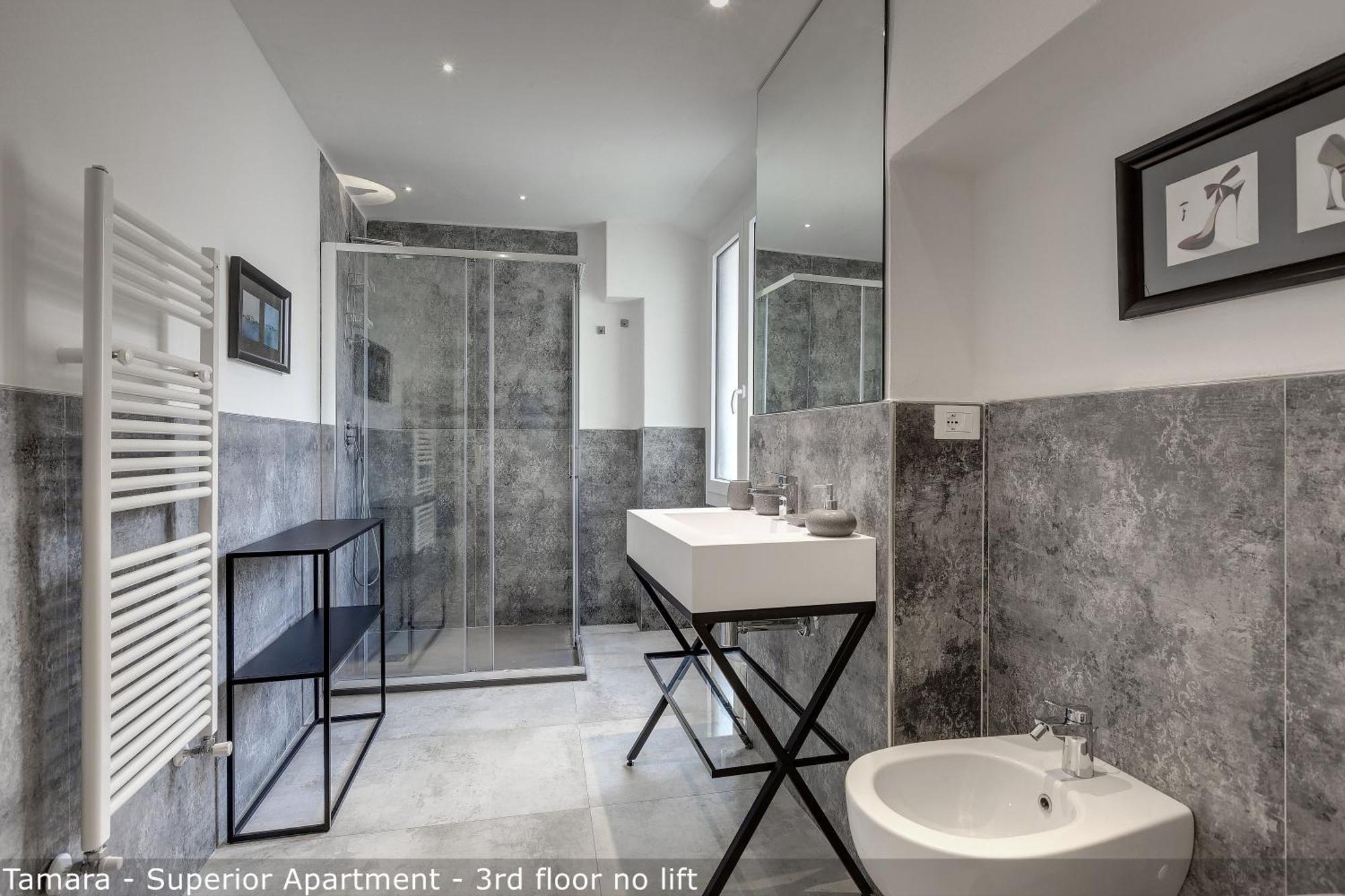 Tamara & Clotilde Apartments By Mamo Florens Rum bild