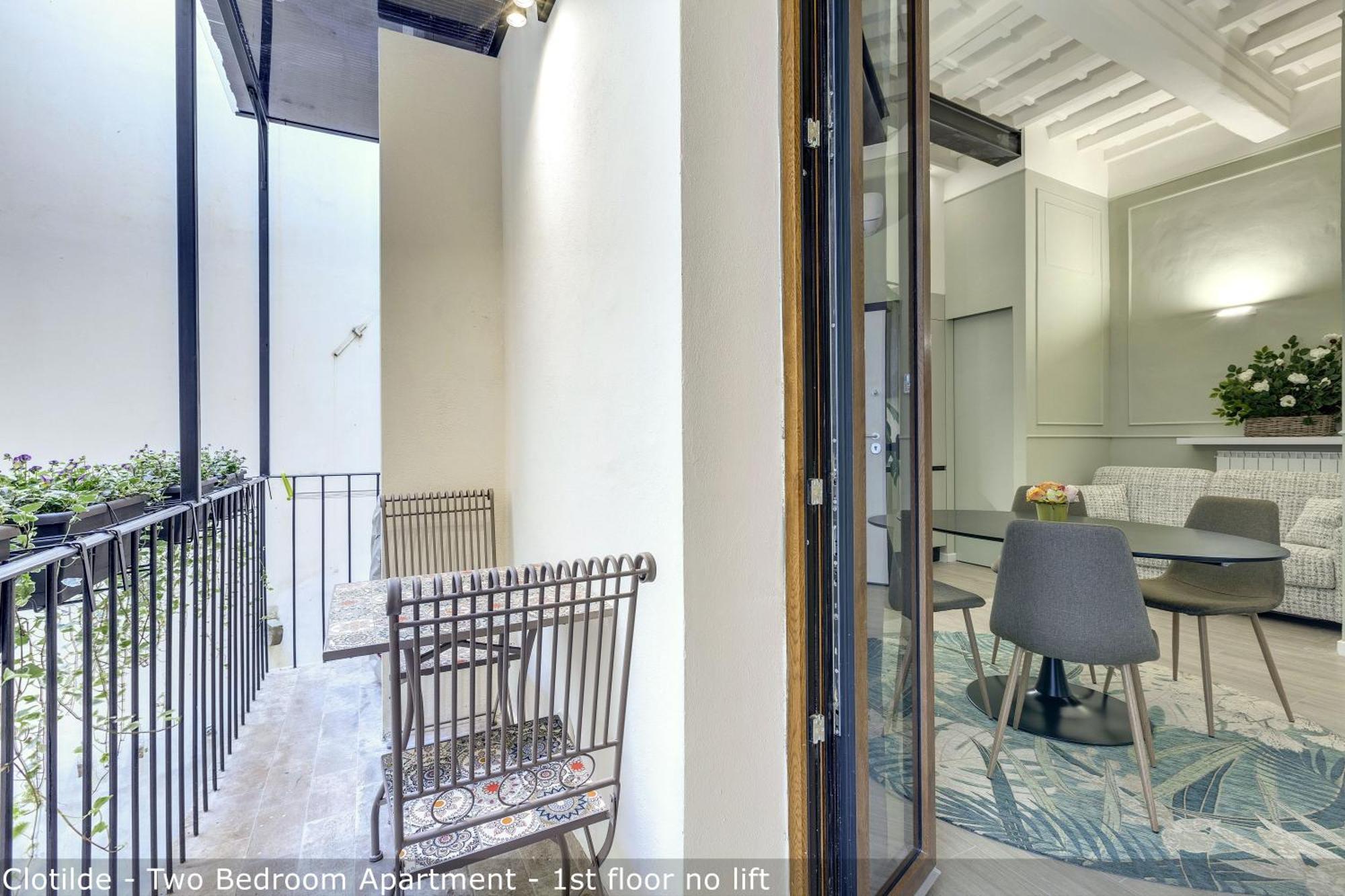 Tamara & Clotilde Apartments By Mamo Florens Rum bild